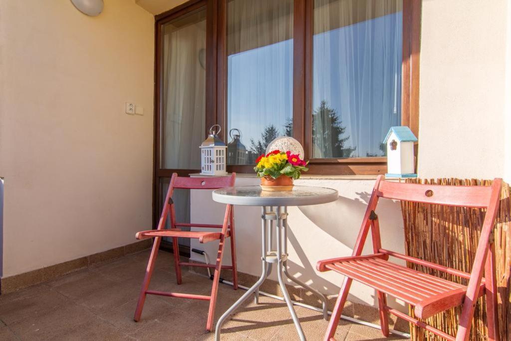 Apartman U Nas Doma Breclav Bagian luar foto